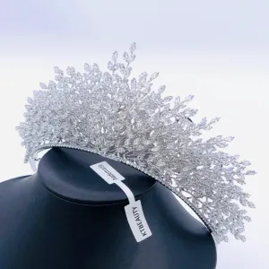 Elegant 3D Bridal Crown for Ballroom Bliss