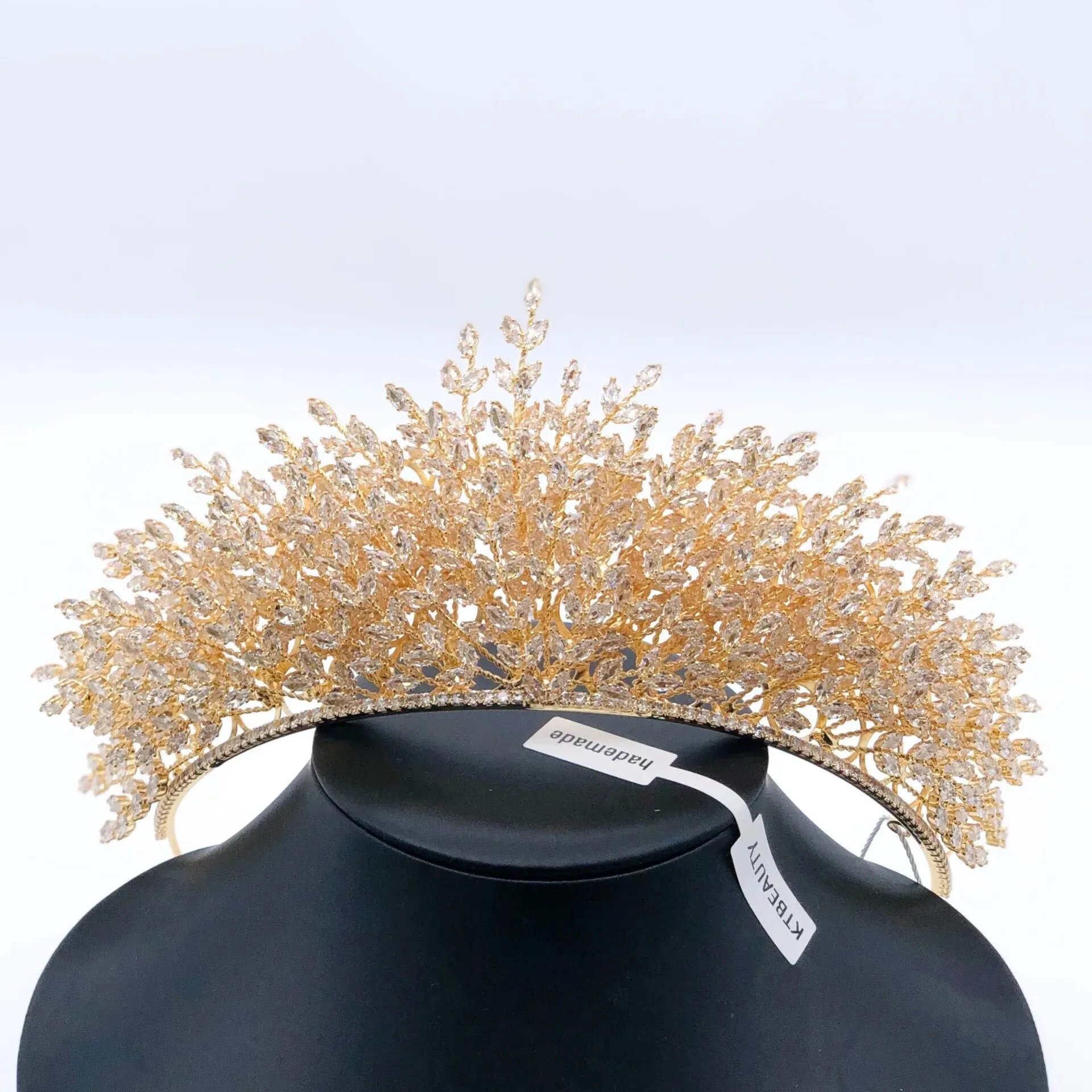 Elegant 3D Bridal Crown for Ballroom Bliss