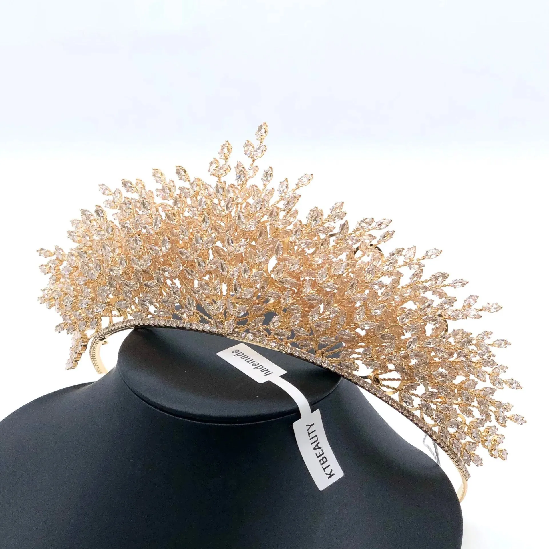 Elegant 3D Bridal Crown for Ballroom Bliss