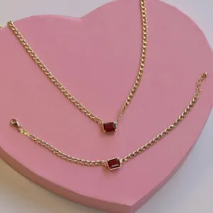 Emily Set in Garnet