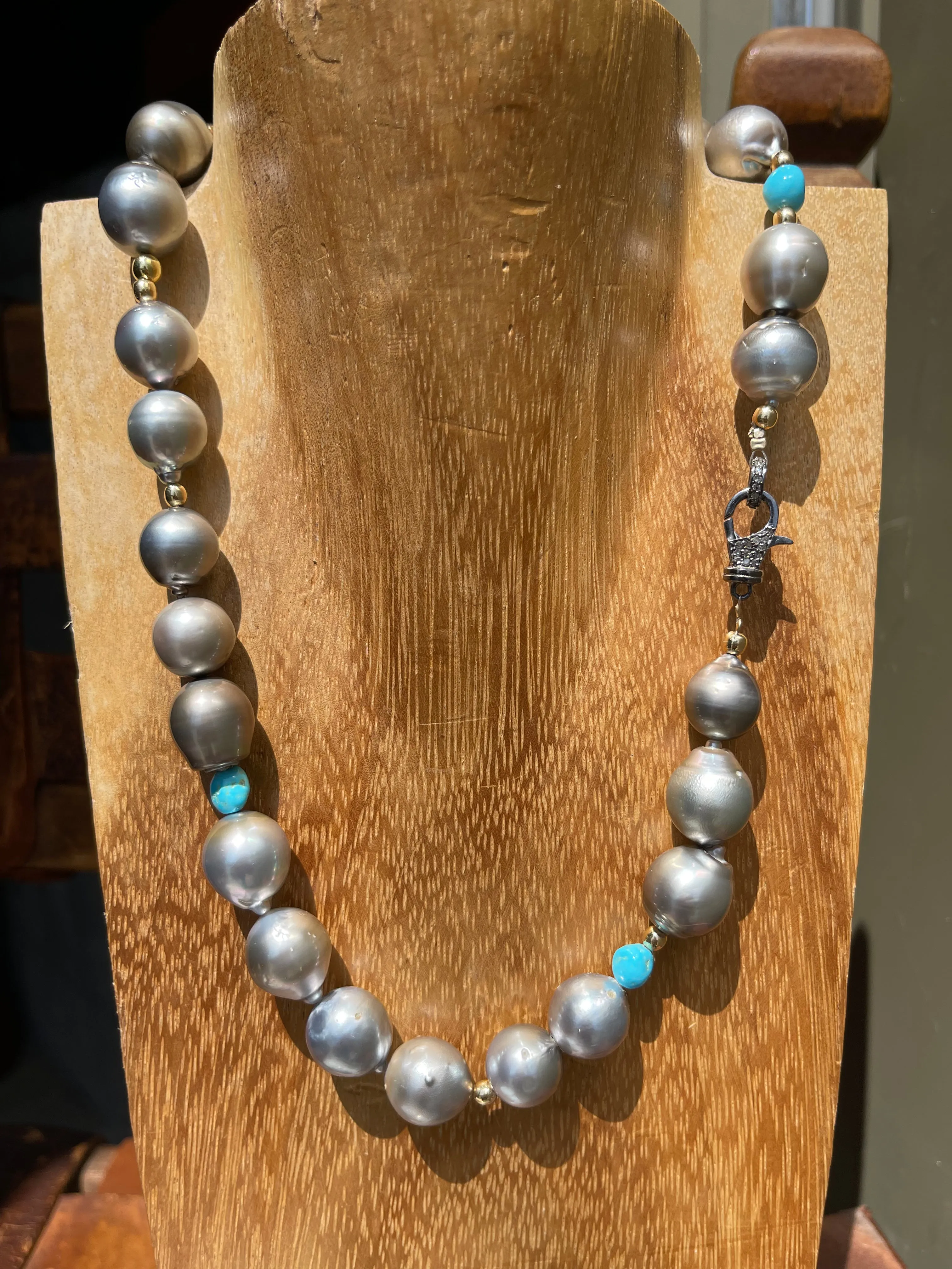 Fe Collection Tahitian Necklace