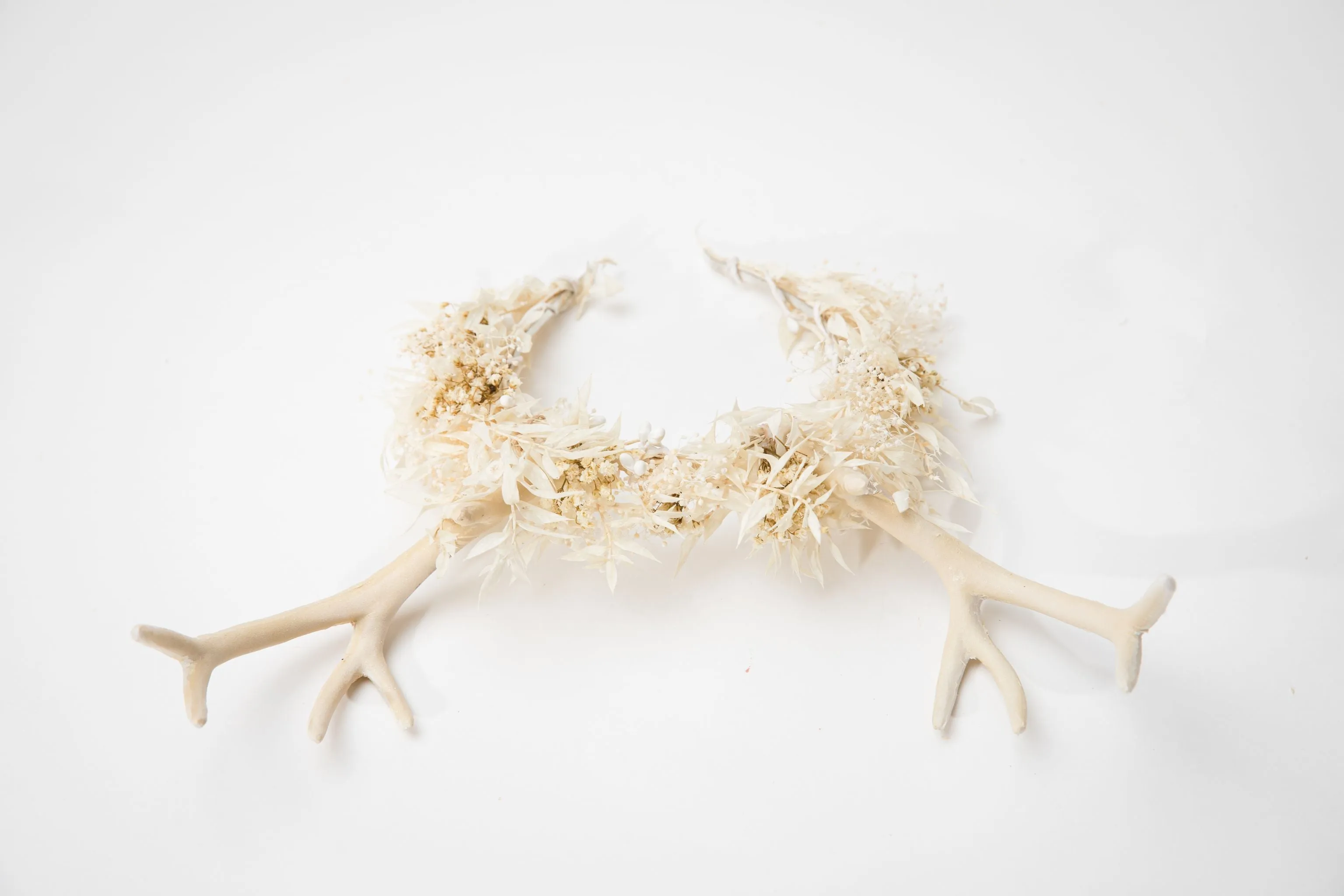Flower crown with antlers Halloween crown Deer antlers Beige flower crown Antler crown Headband with antlers Bridal crown Bridal Headpiece