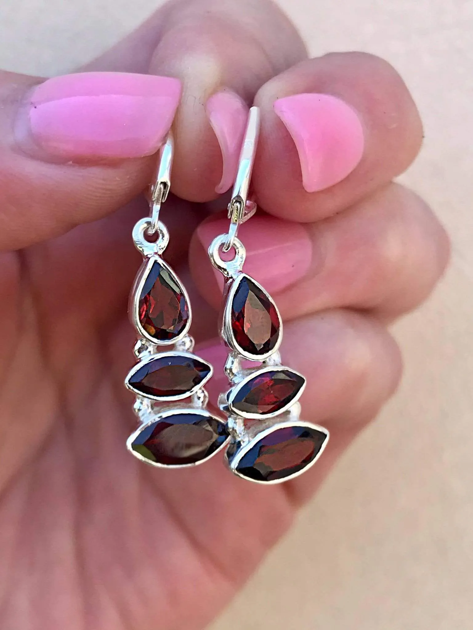 Garnet Cascata Earrings