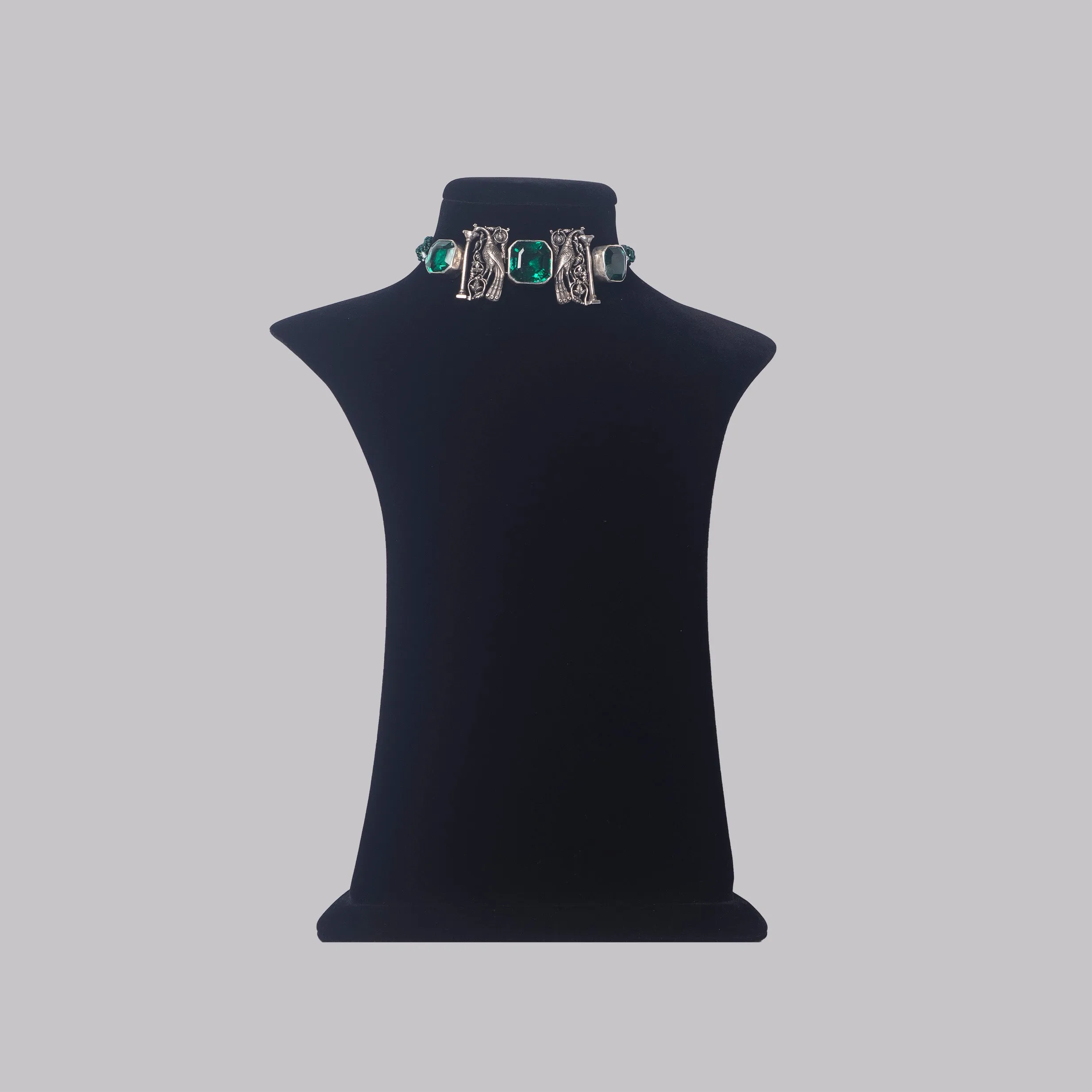 Green emerald Chocker