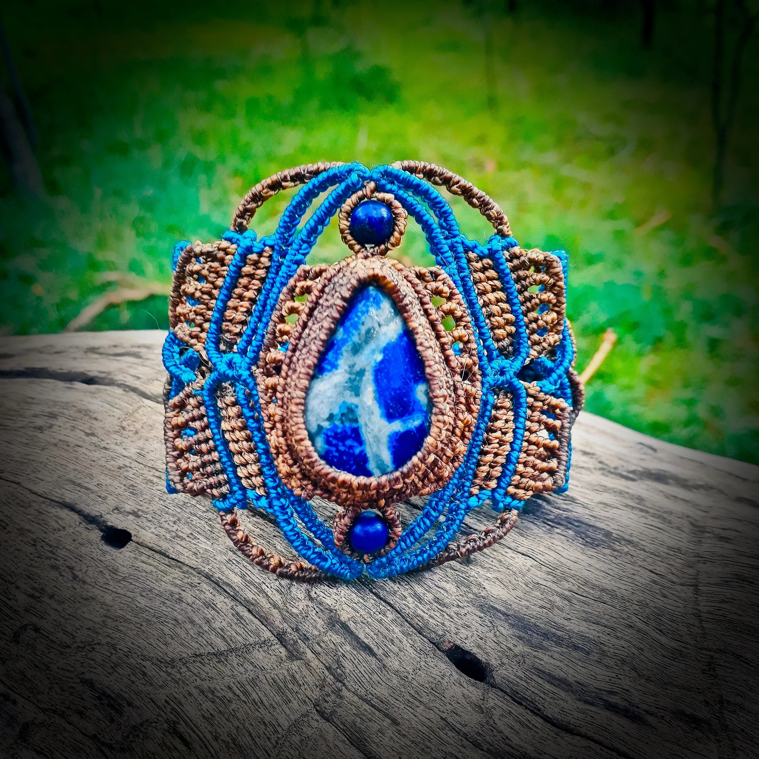 Lapis lazuli bracelet (unique design)