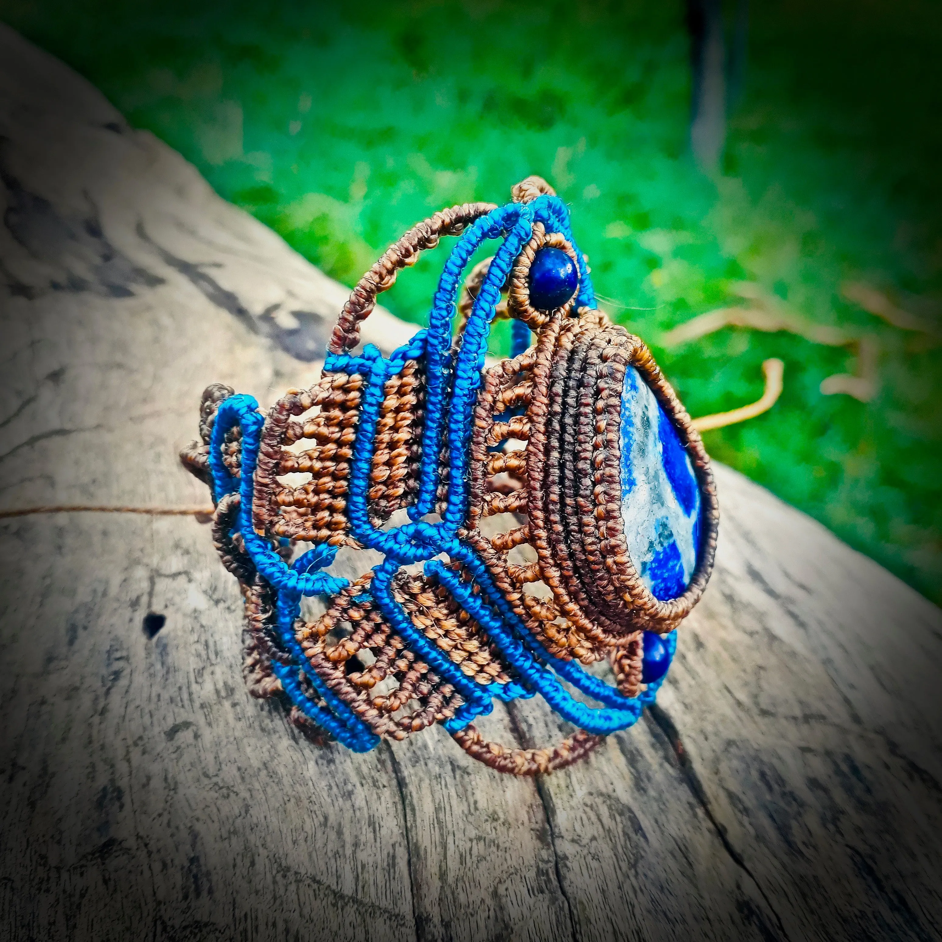Lapis lazuli bracelet (unique design)