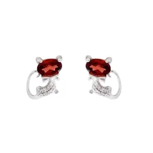 Mini Cat Studs Earrings With Oval Garnet