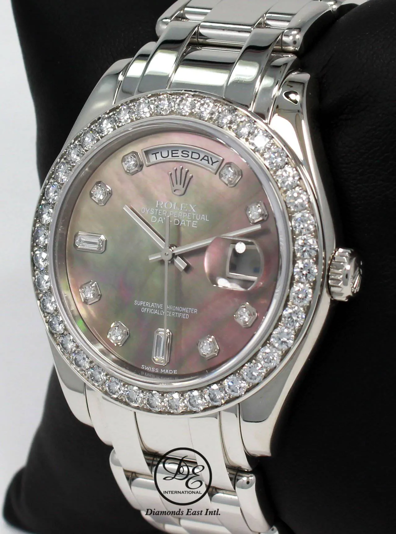ROLEX Masterpiece 18946 Day-Date 39mm Platinum Factory MOP Diamonds Dial Bezel