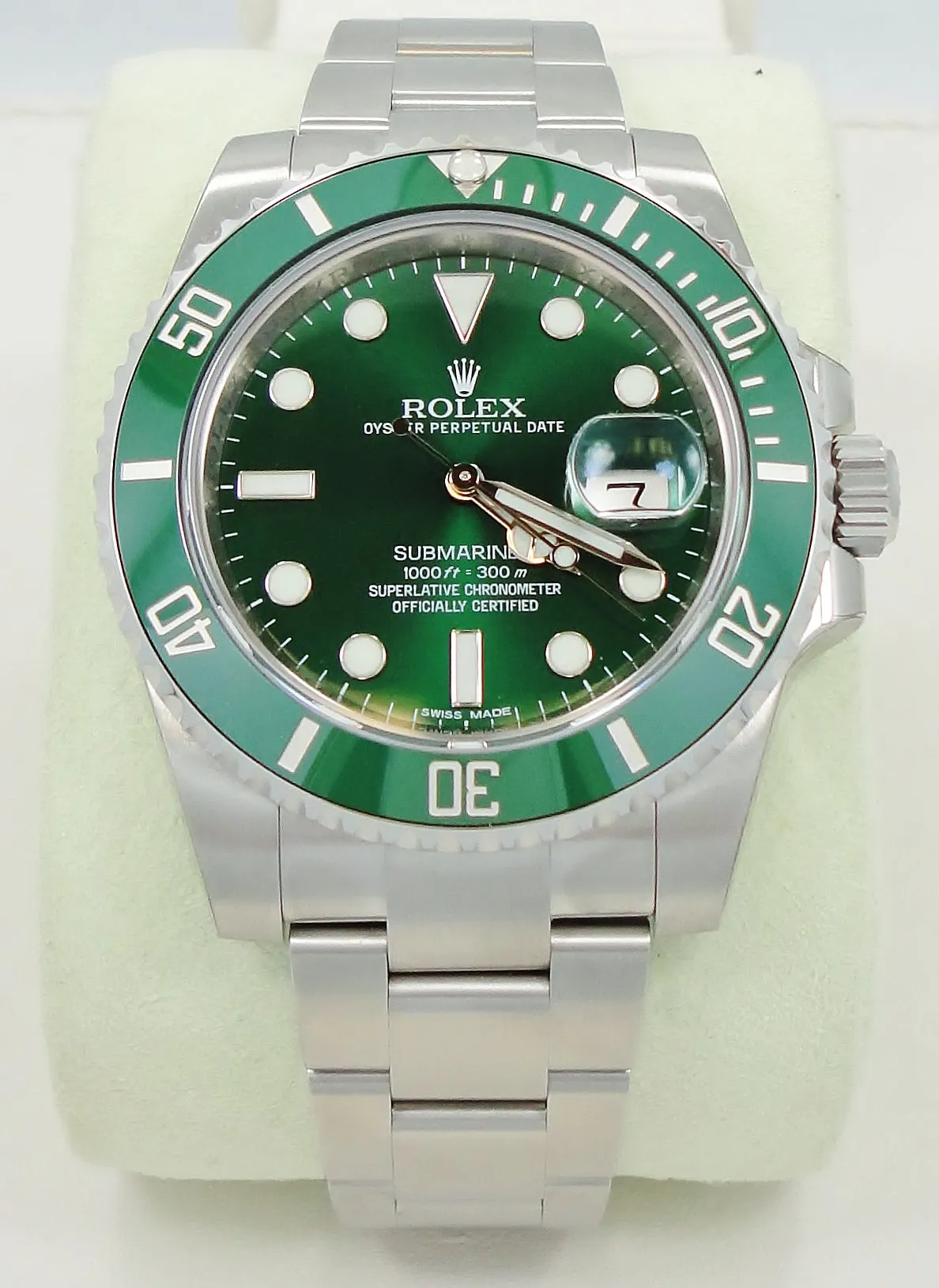 Rolex Oyster Perpetual Submariner 116610LV HULK UNWORN