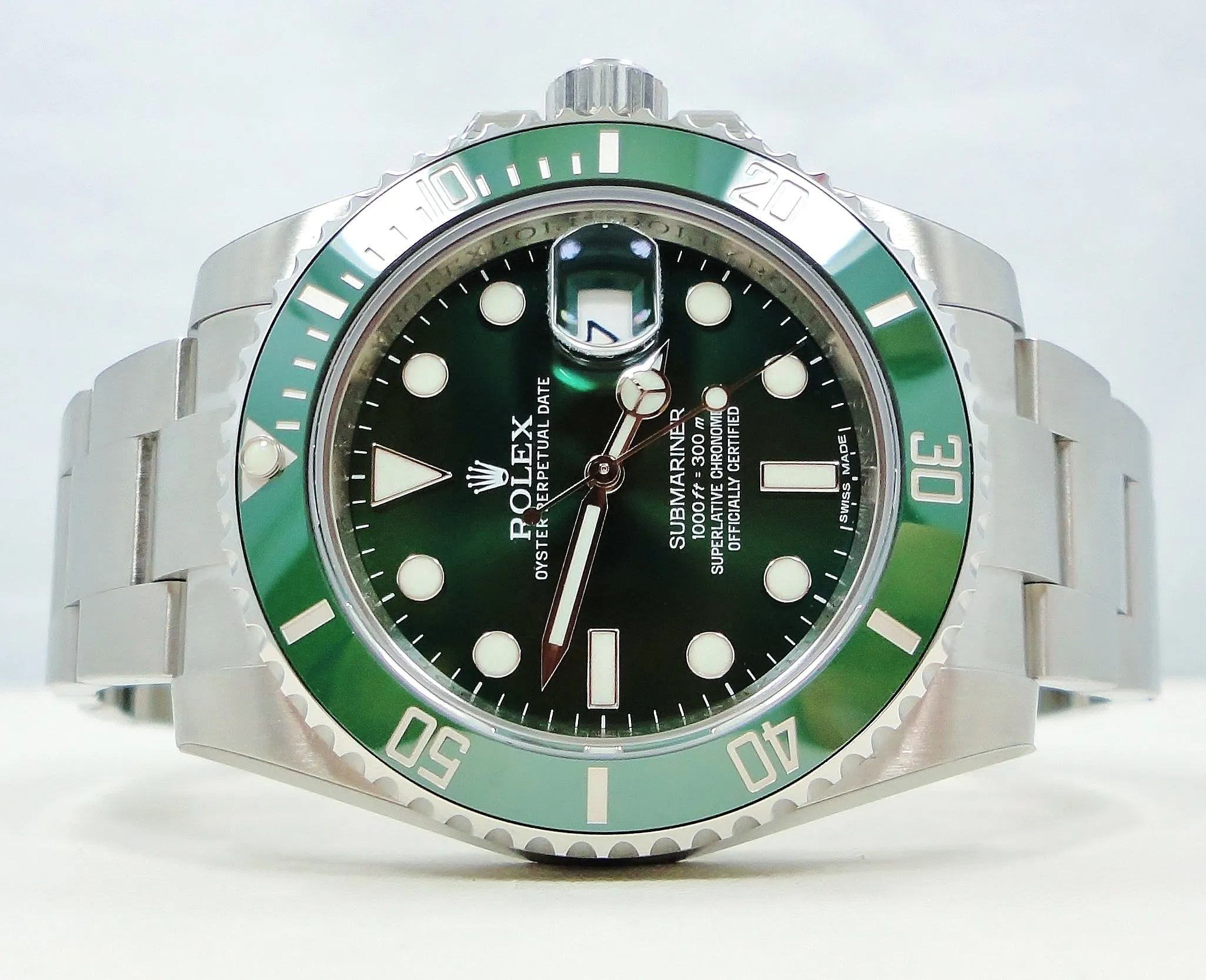 Rolex Oyster Perpetual Submariner 116610LV HULK UNWORN