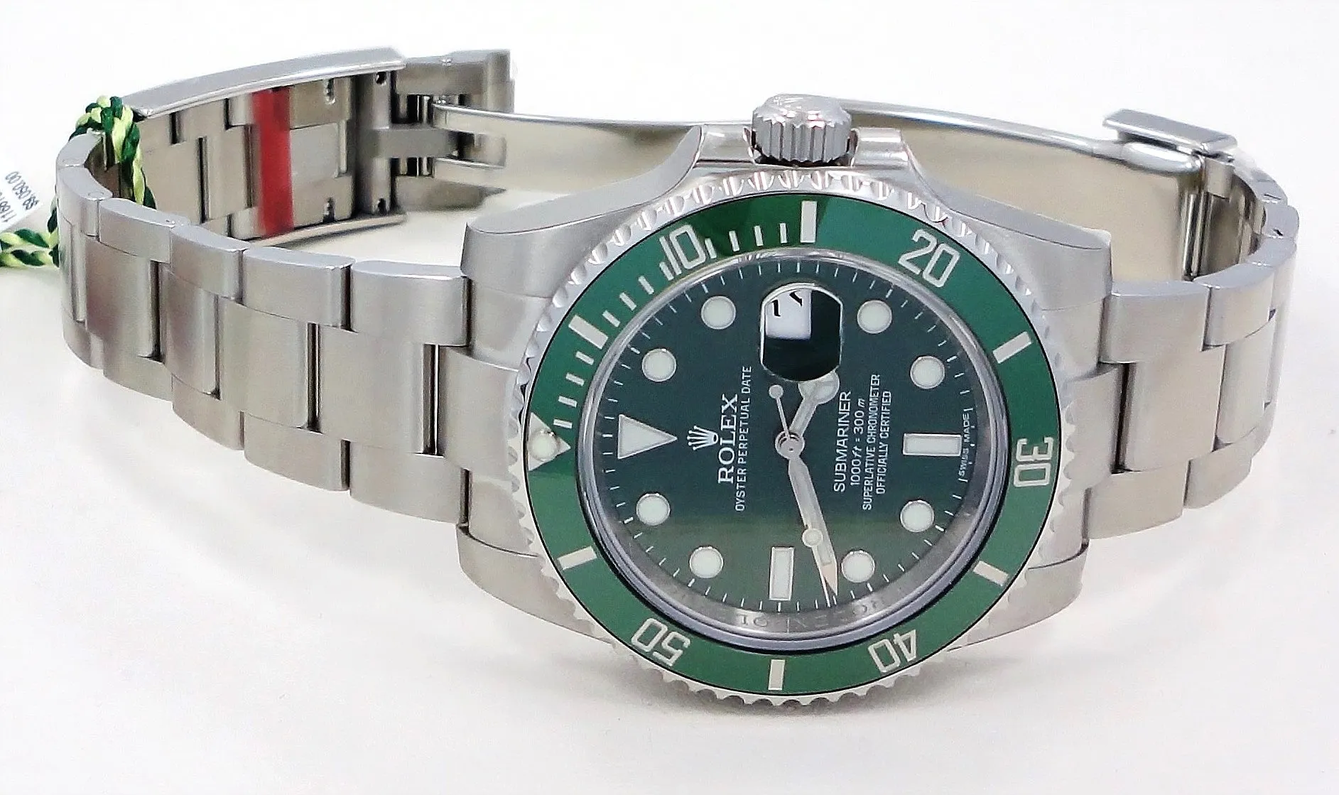 Rolex Oyster Perpetual Submariner 116610LV HULK UNWORN
