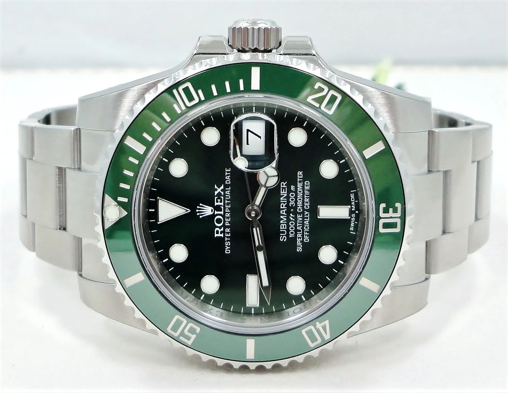 Rolex Oyster Perpetual Submariner 116610LV HULK UNWORN