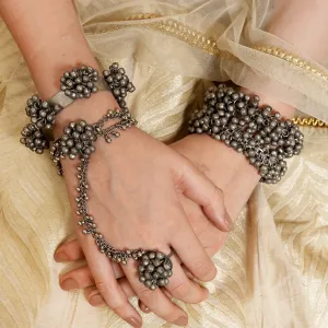 Teejh Faraza stacked Bracelet Set