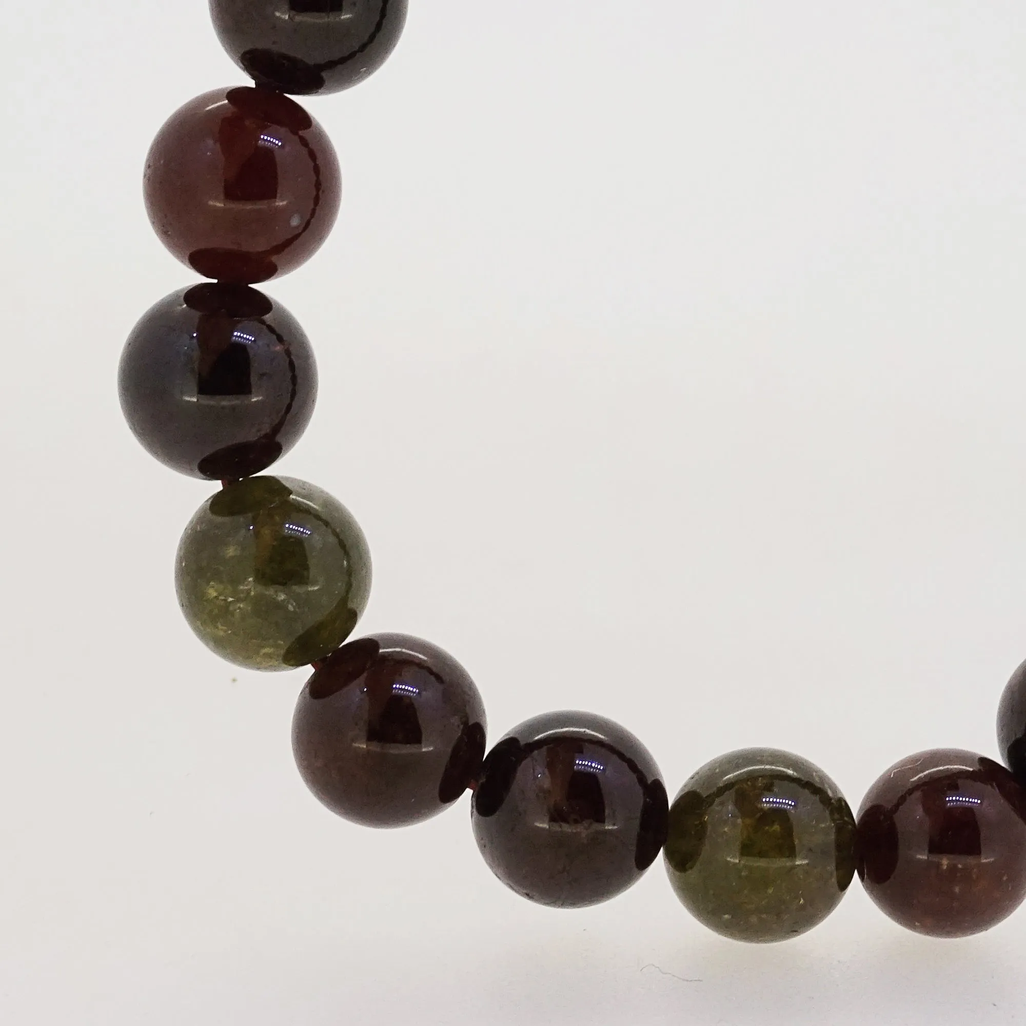 Tricolor Garnet 10mm