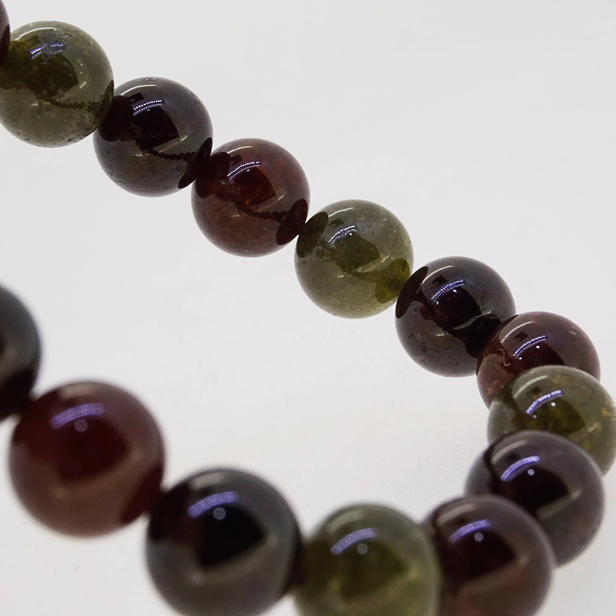 Tricolor Garnet 10mm